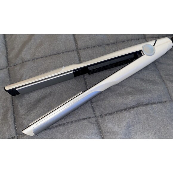 Revlon  1” Ceramic Hair Straightener Flat Iron RVST2076 -4 Settings Silver - Picture 2 of 4